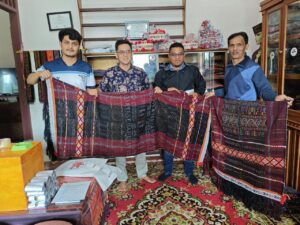 Home 6336960929849263845